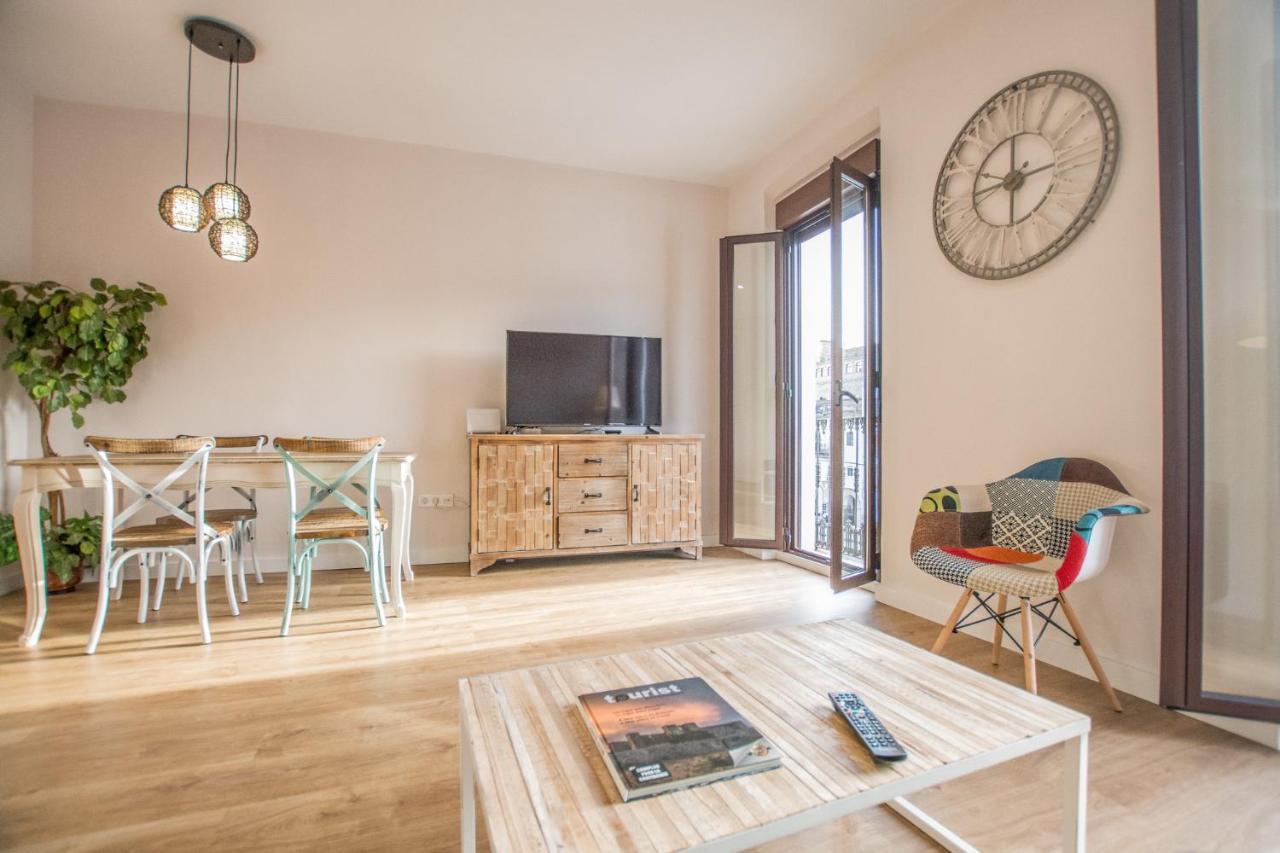 Apartamento Plaza Mayor Caces Exterior foto
